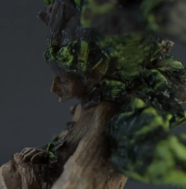 Forest Goddess Resin Sculpture - 17cm Hand‑Crafted Decor