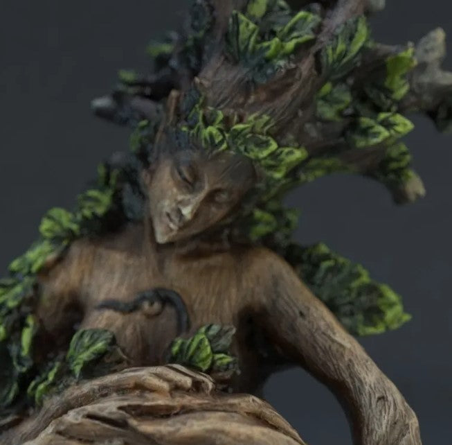 Forest Goddess Resin Sculpture - 17cm Hand‑Crafted Decor